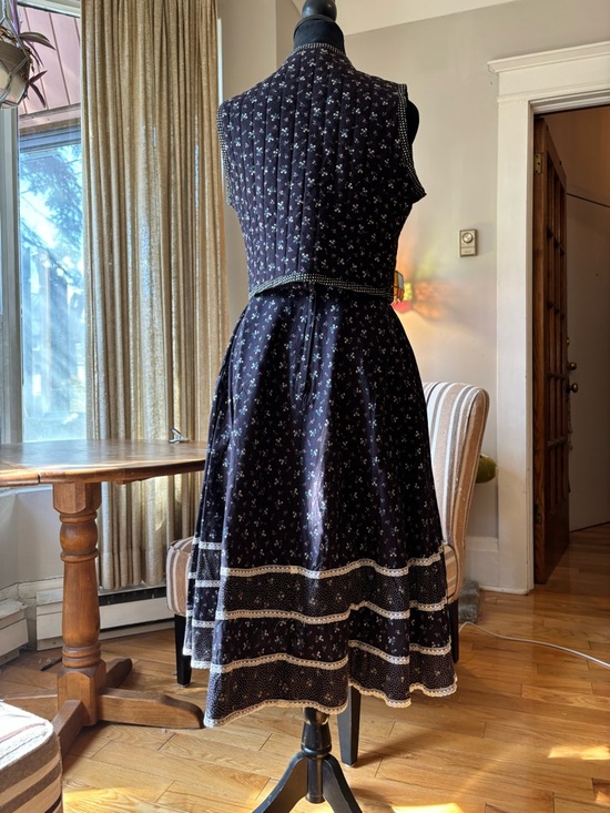 1970’s Gunne Sax Skirt and Vest Set - Picture 3 of 14